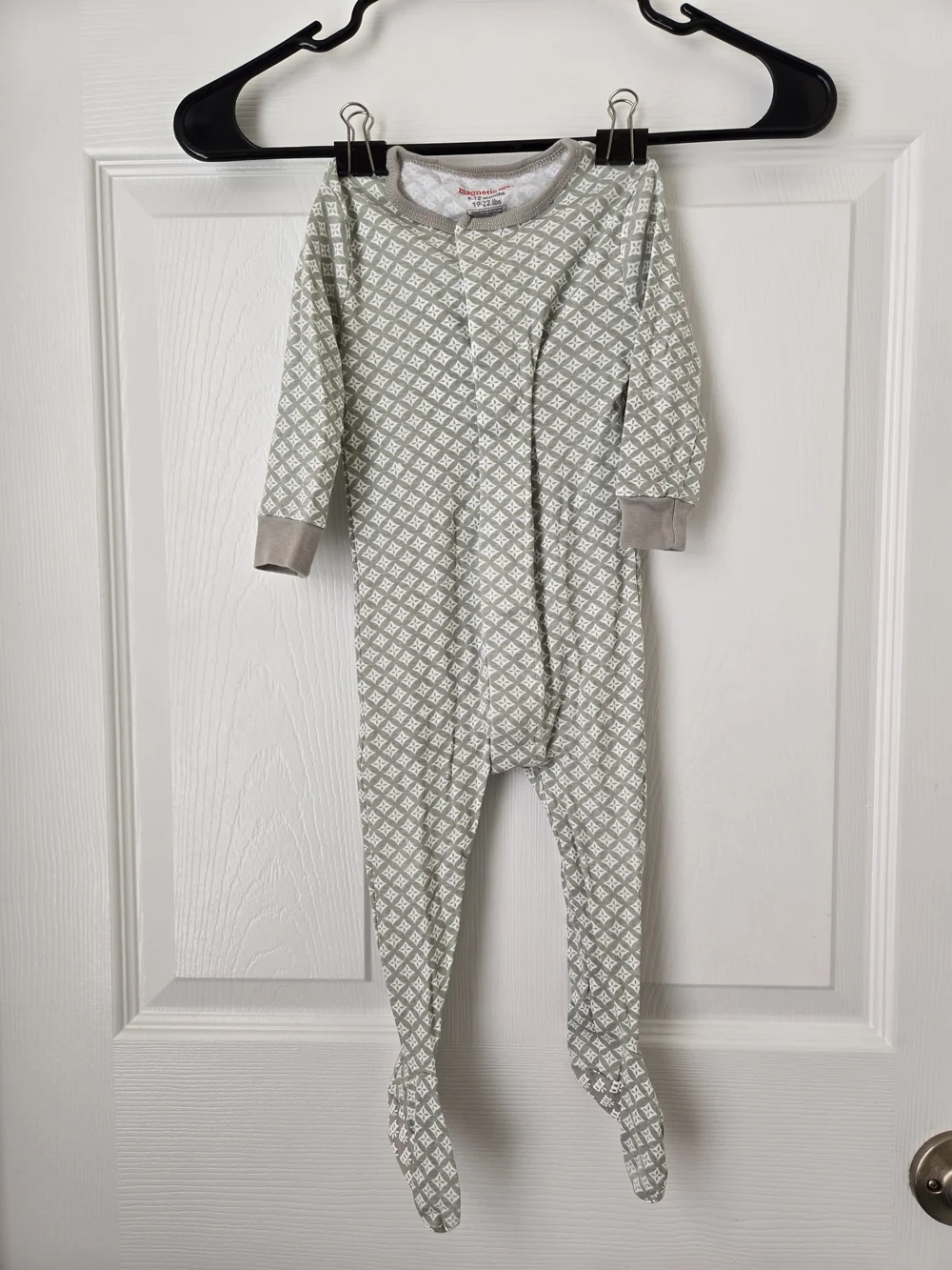 Magnetic Me Gray Diamond Print Footed Long Sleeve One-Piece Onesie Romper 9-12m